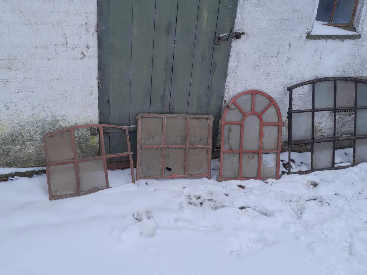 Billede 2 - Staldvinduer i forskellige størrelser. 