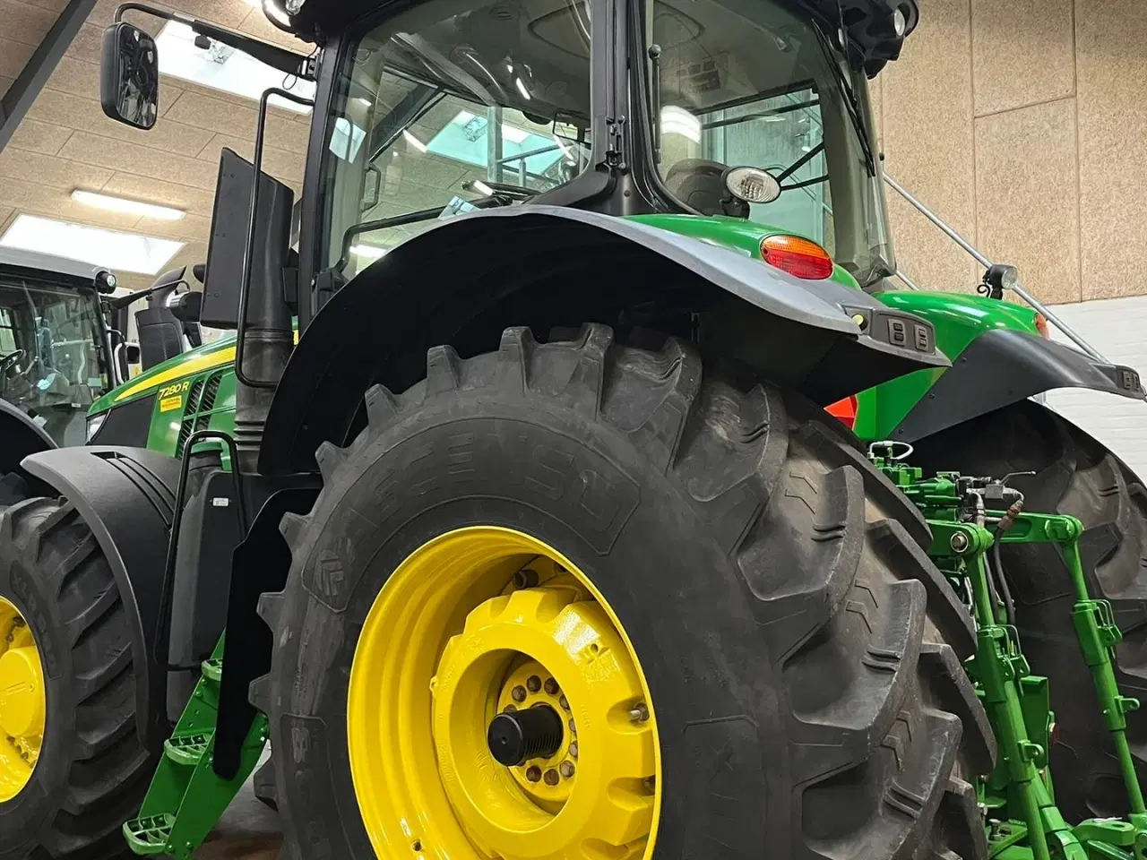 Billede 6 - John Deere 7280R Næsten nye dæk, Autopower og frontlift samt luft anlæg