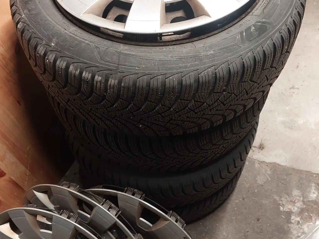 Billede 1 - good year vinterdæk på stålfælge