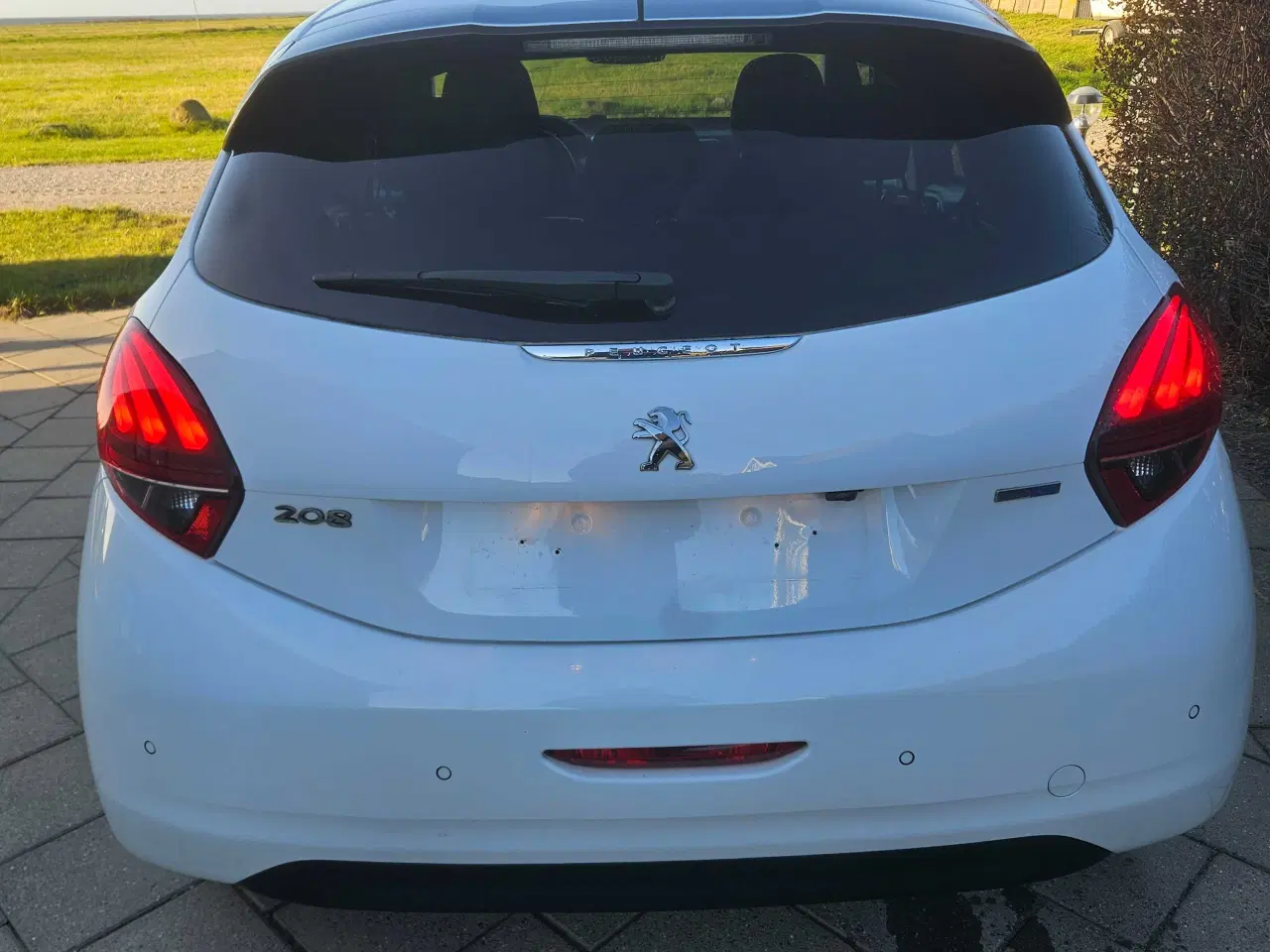 Billede 5 - Peugeot 208, 1,6 HDI, 5 dørs årgang 2016
