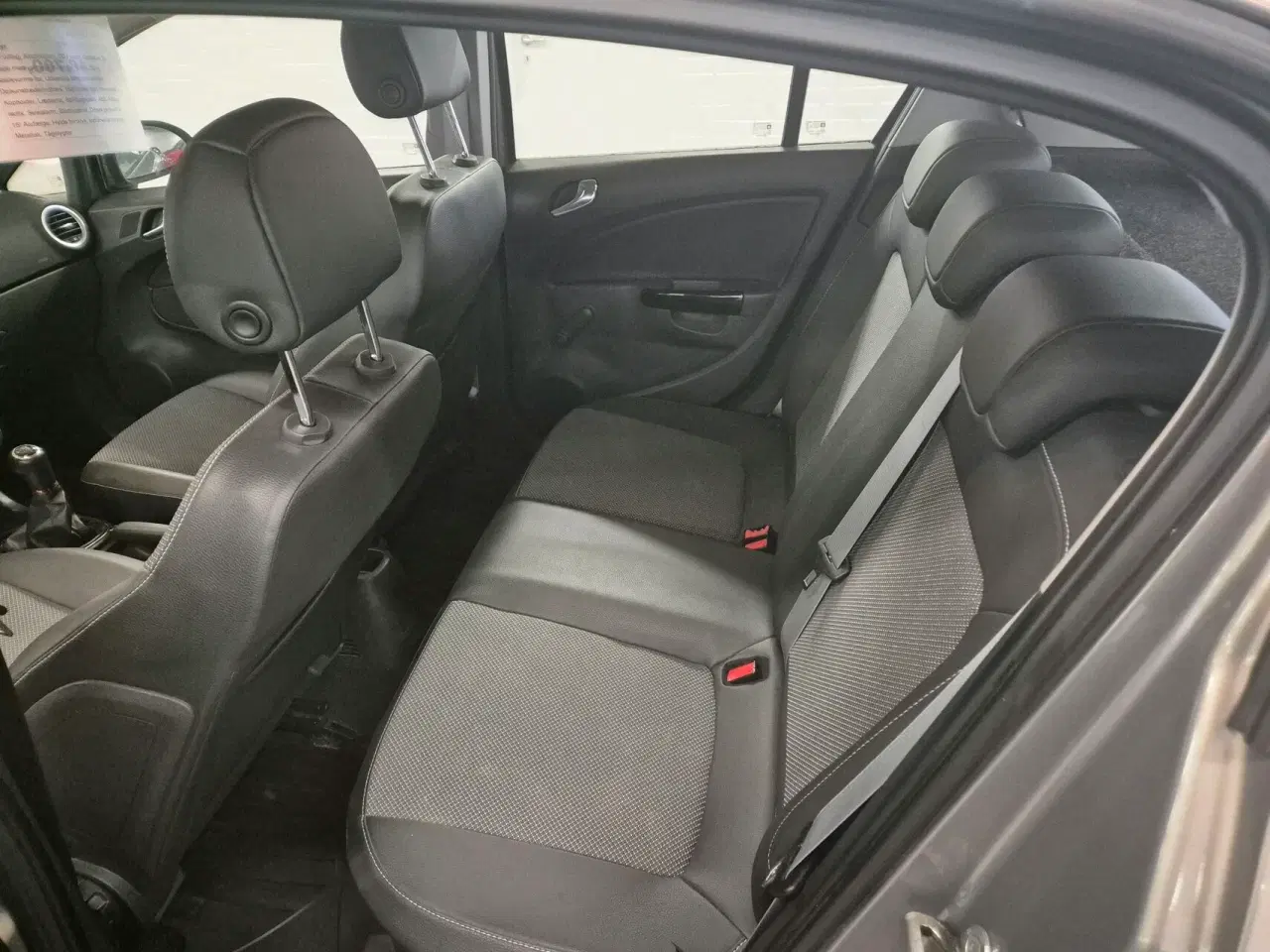 Billede 15 - Opel Corsa 1,3 CDTI DPF Edition 111 95HK 5d