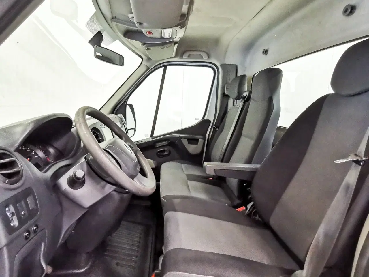 Billede 11 - Renault Master III T35 2,3 dCi 170 L3 Knæklad