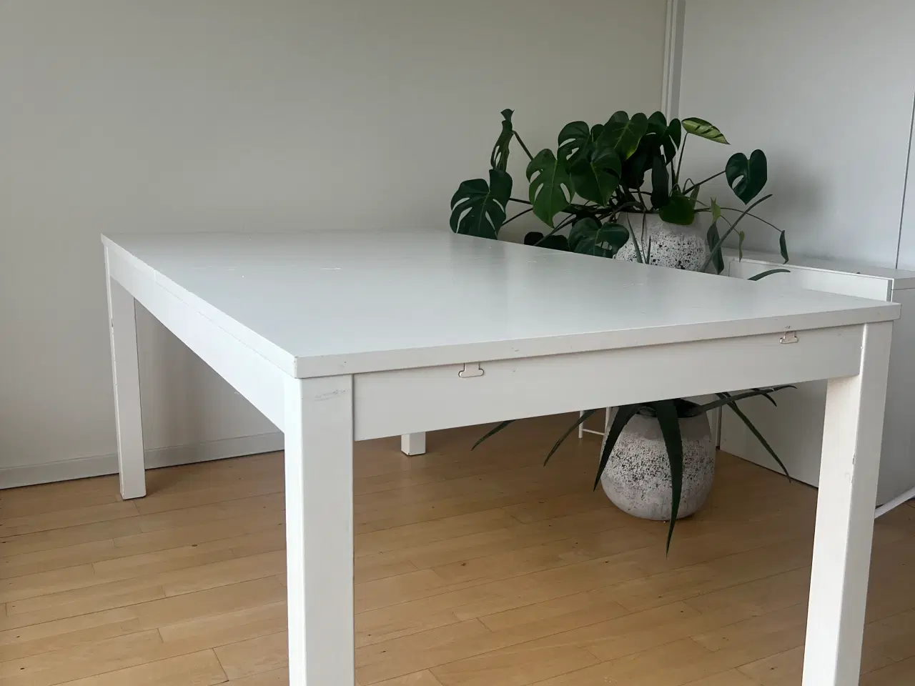 Billede 2 - Billigt spisebord 