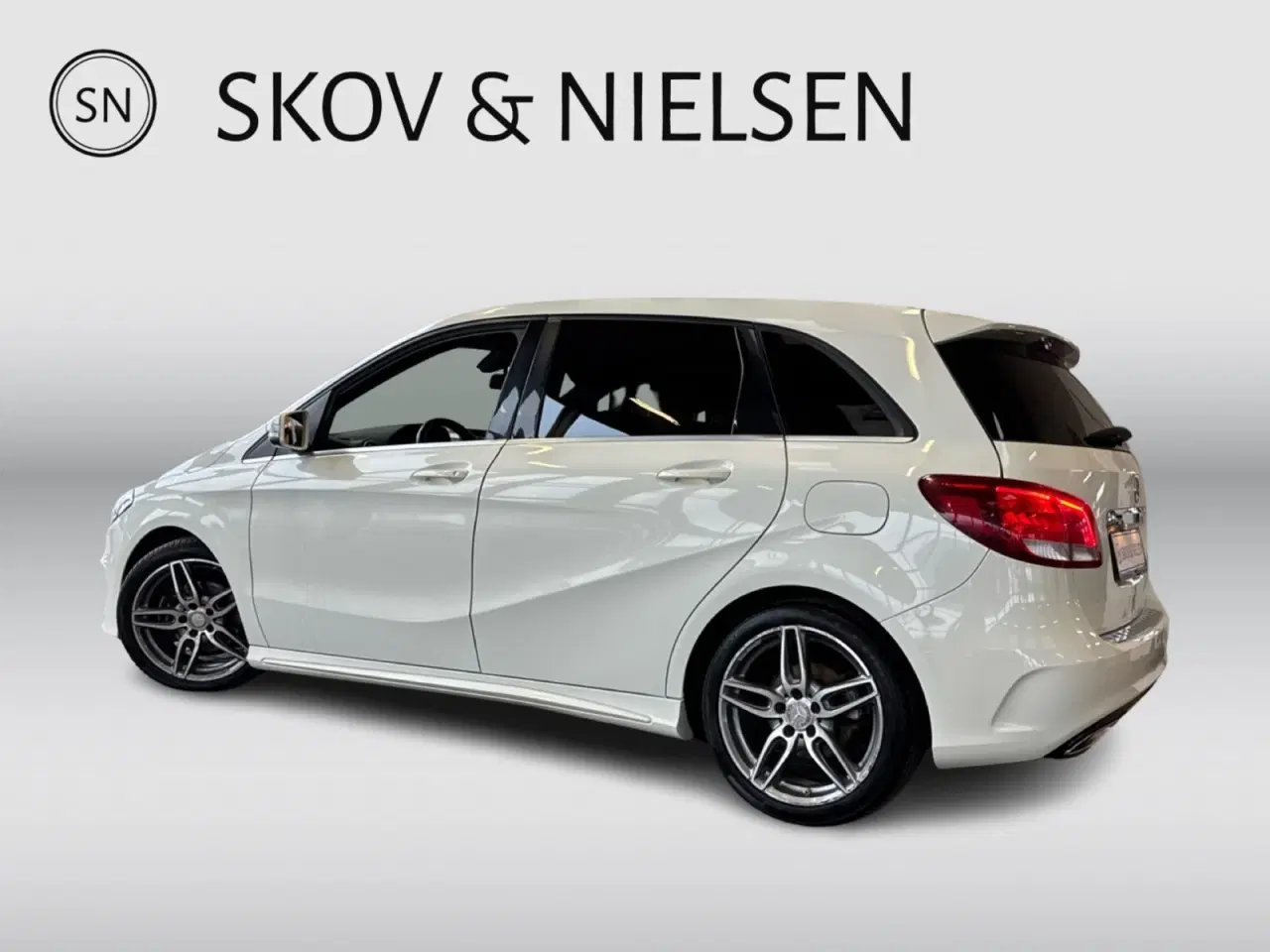 Billede 3 - Mercedes B180 d 1,5 AMG Line Van