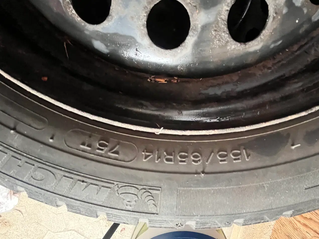 Billede 2 - Michelin Dæk på fælge 14 tommer