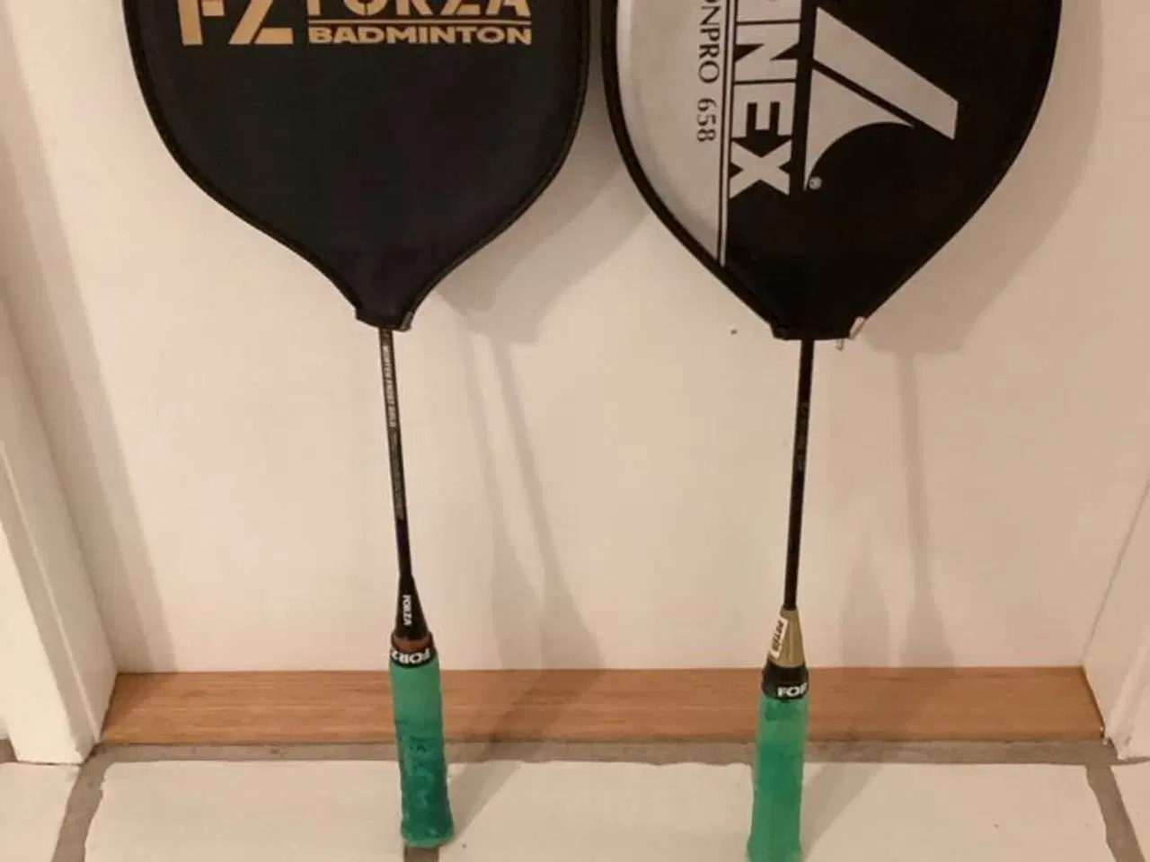 Billede 1 - 1 FORZA & 1 PRO KENNEX badmintonketcher