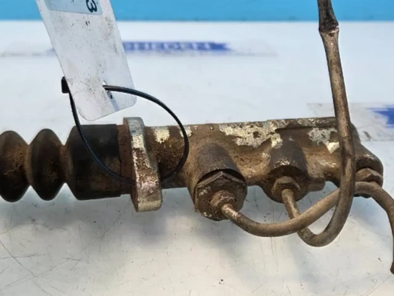 Billede 9 - Case 9120    Ventil    84062326