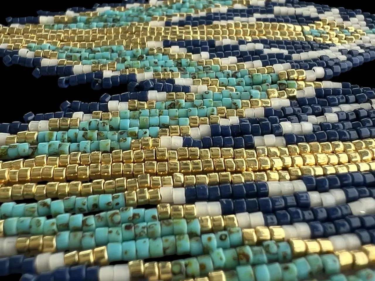 Billede 3 - Grønlandske øreringe, håndlavede 