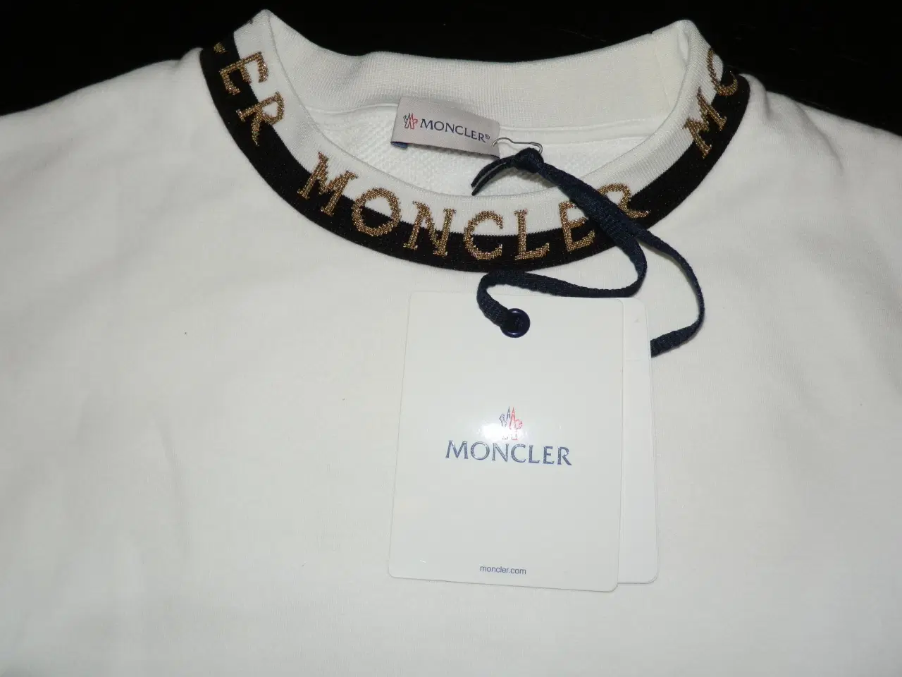 Billede 5 - Ny lækker MONCLER Sweatshirt i hvid.