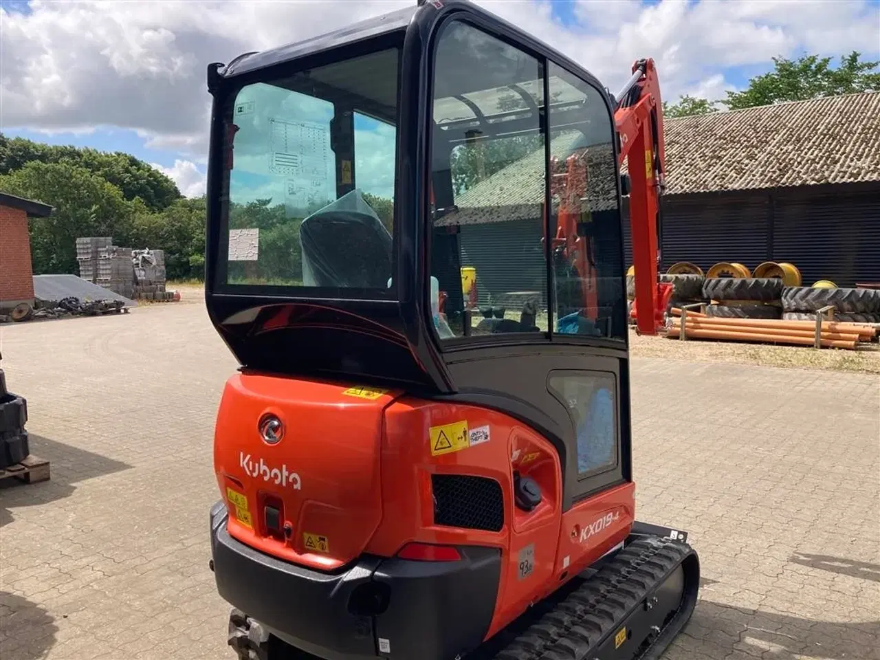 Billede 7 - Kubota KX019-4 kan udstyres med hurtigskift / udstyr efter ønske