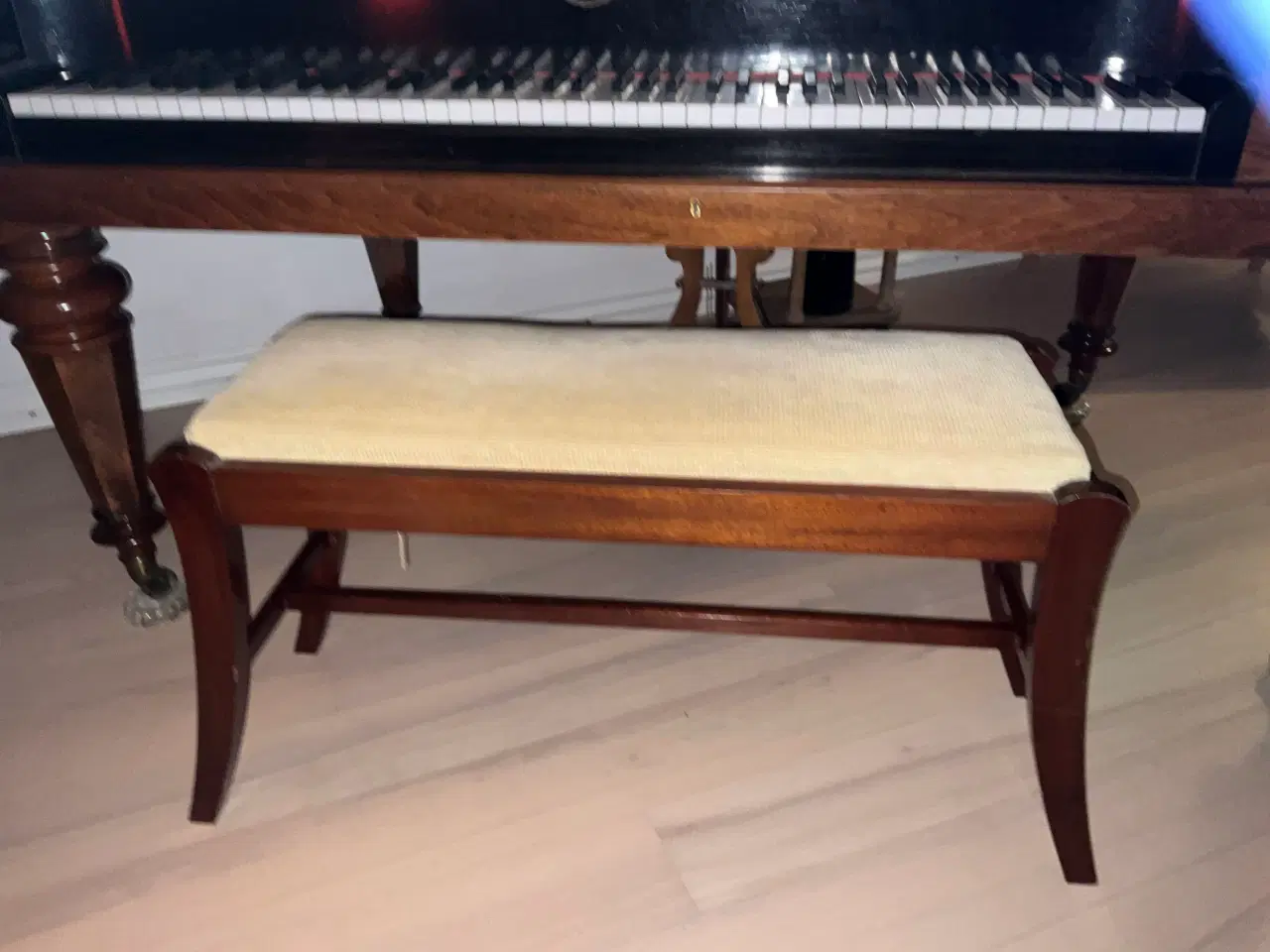 Billede 2 - Taffel klaver fra 1872