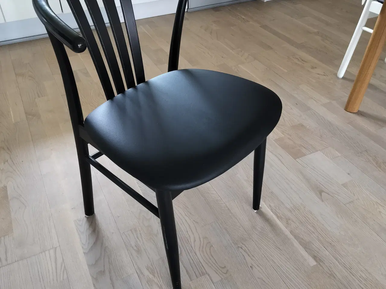 Billede 1 - Spisebords stole , købt i Daels Bolighus