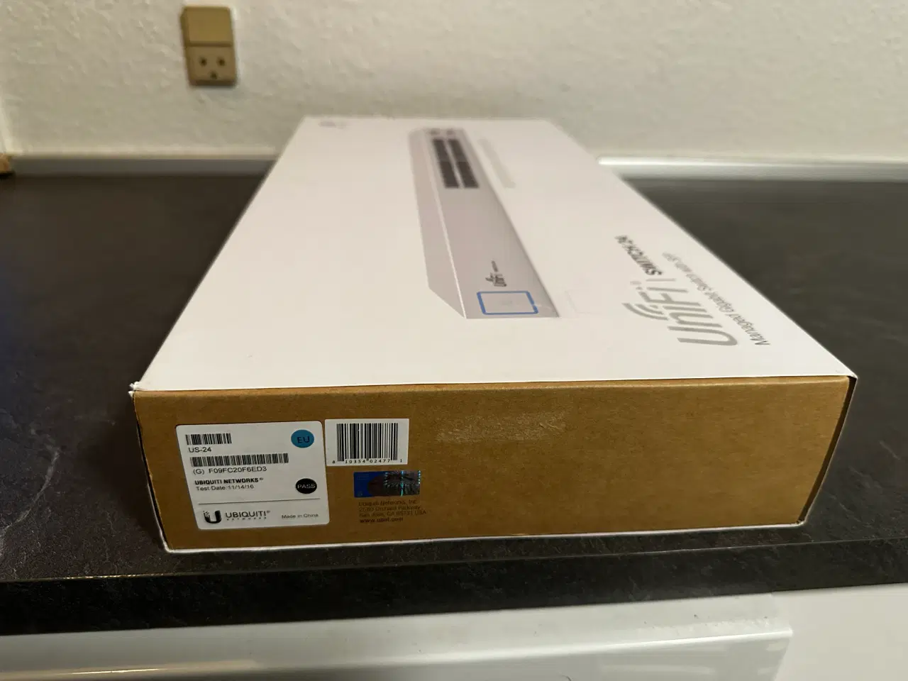 Billede 2 - Unify Ubiquity 24 port switche