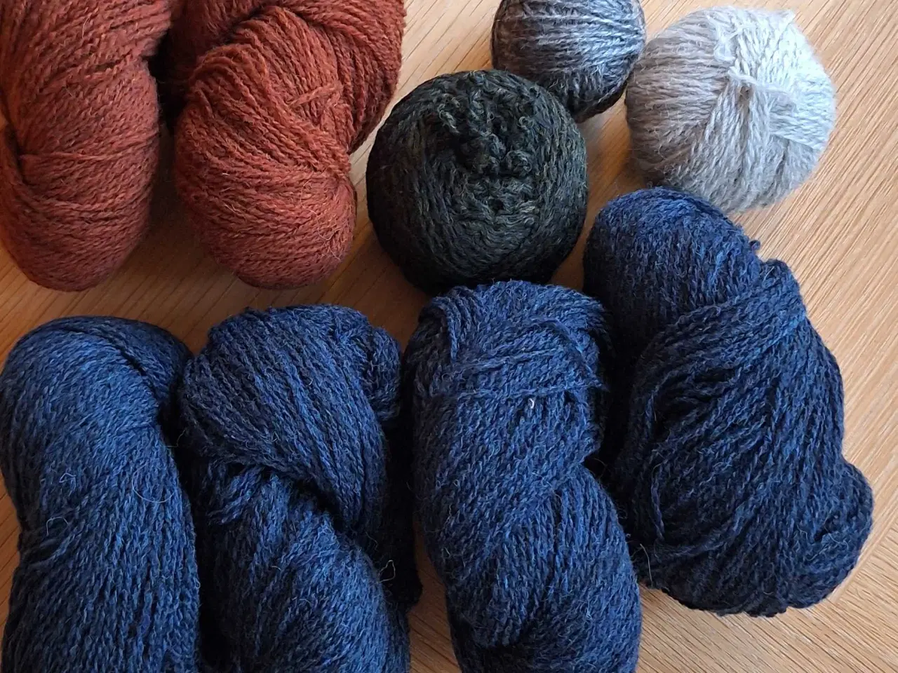 Billede 1 - Totrådet uldgarn 