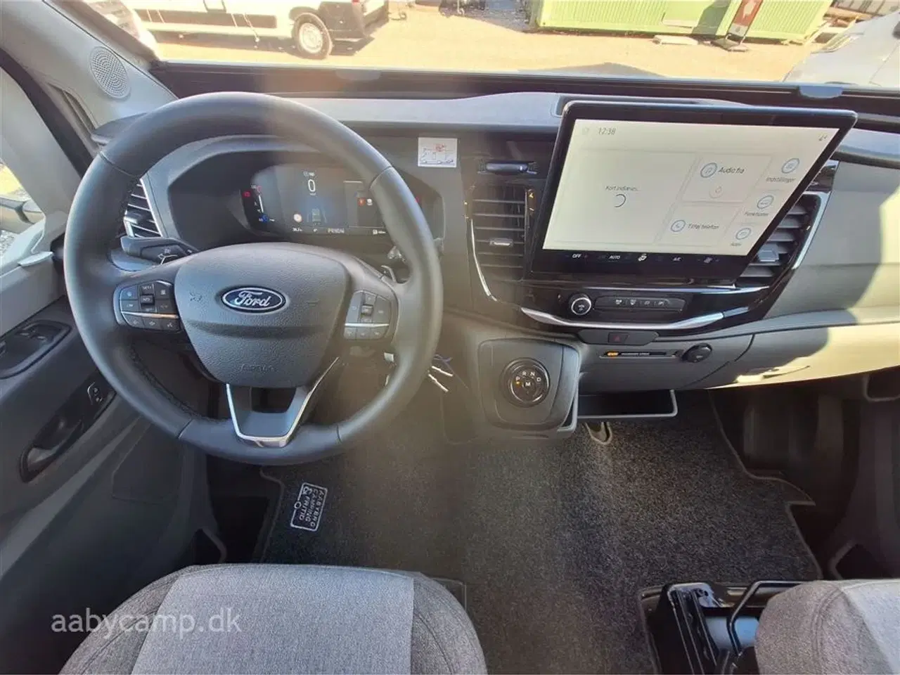 Billede 5 - 2025 - Benimar Tessoro 444   Rummelig top udstyret Camper