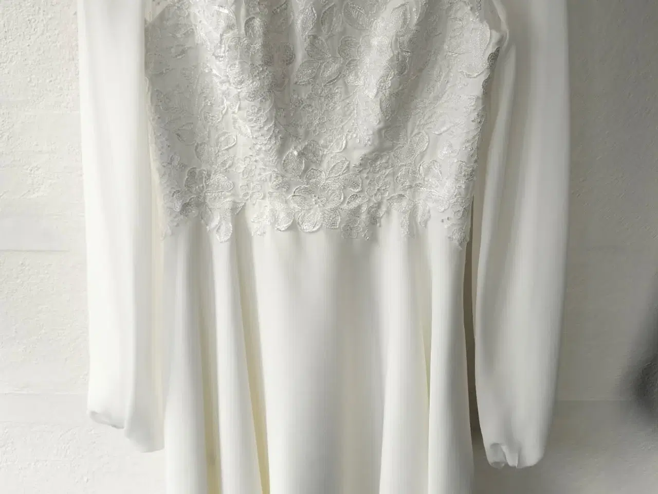 Billede 2 - Konfirmationskjole model Emsley