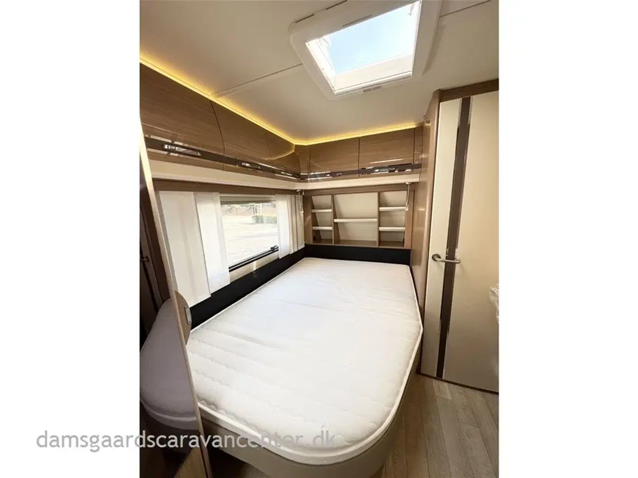 Billede 16 - 2015 - Fendt Tendenza 495 SF   Franskseng-Gulvtemp.-Mover-Telt