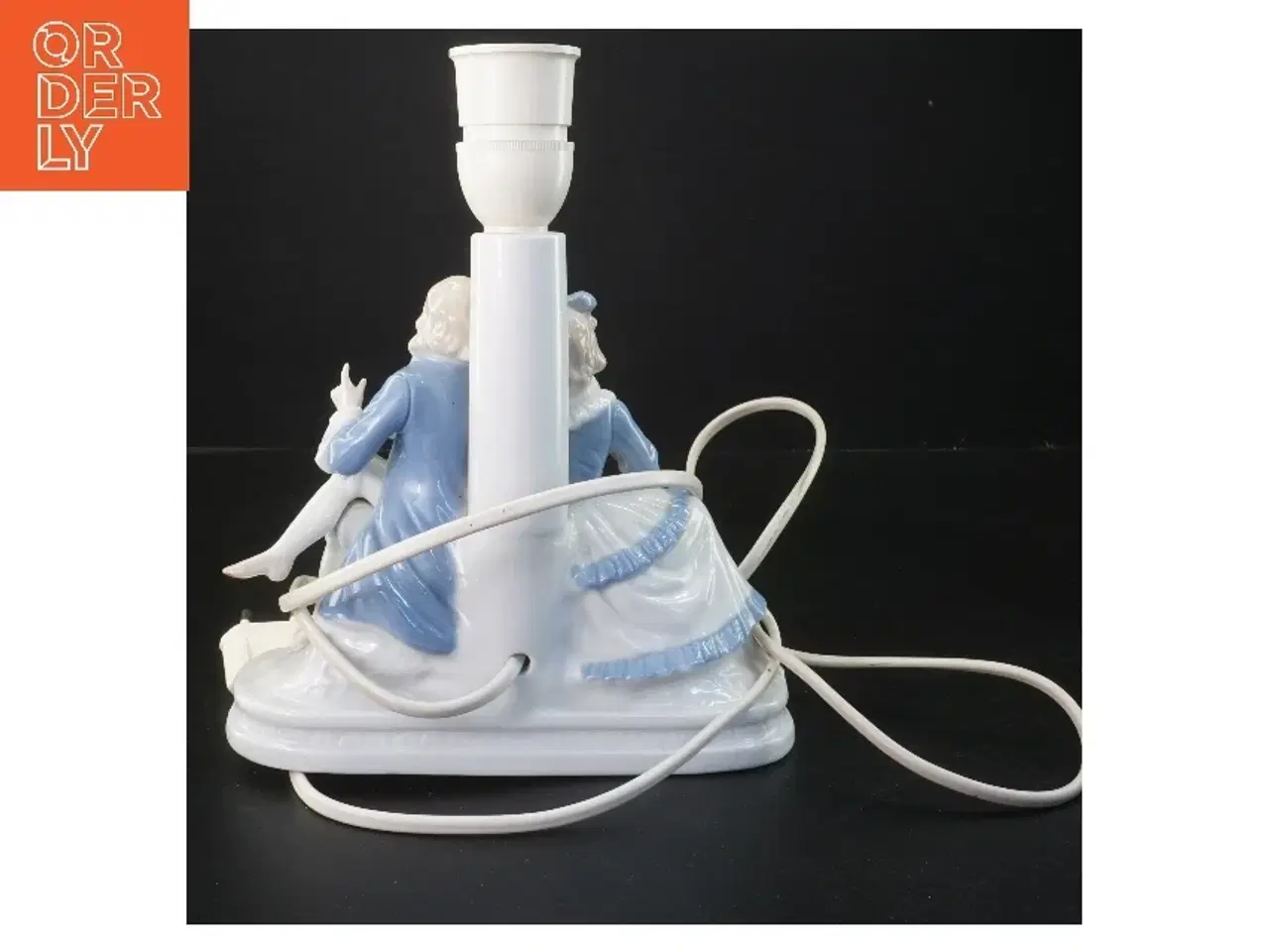 Billede 2 - Porcelæn bordlampe med figurine par (str. 23,5 cm)