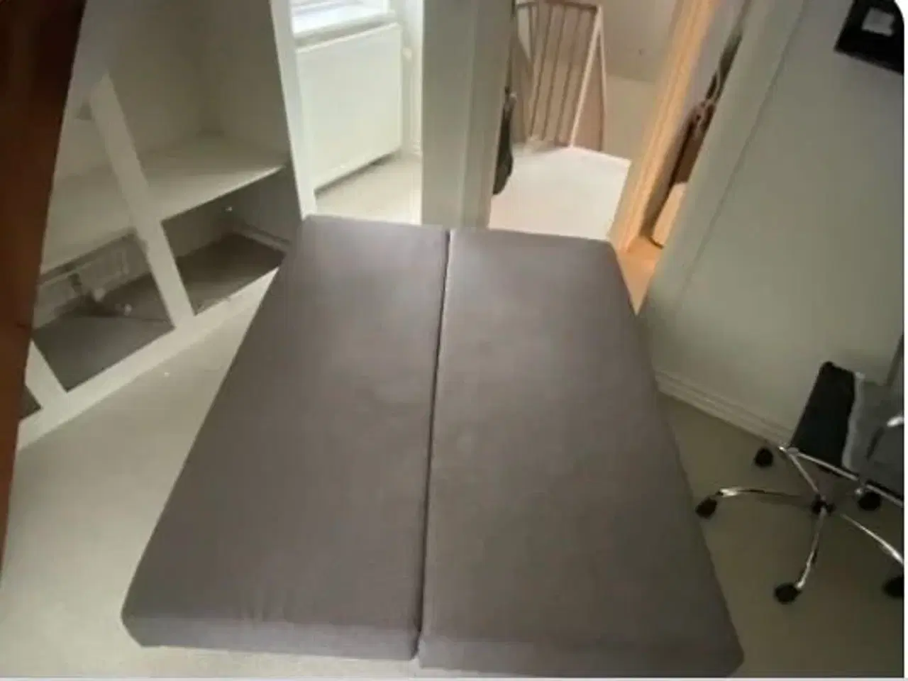 Billede 2 - Sovesofa  - skal væk!