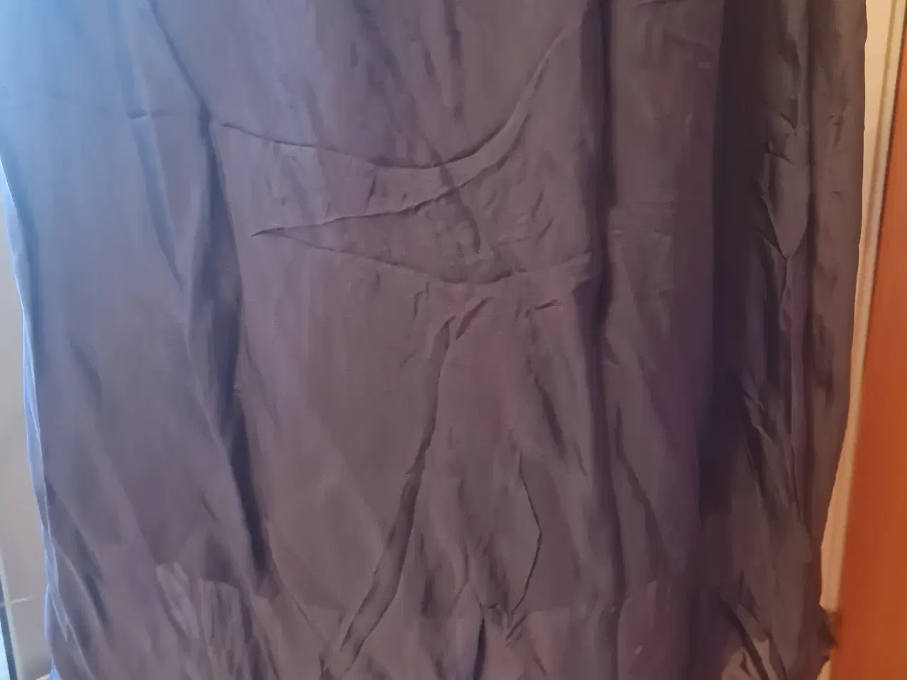 Billede 6 - Mørke blå nederdel str L/XL 