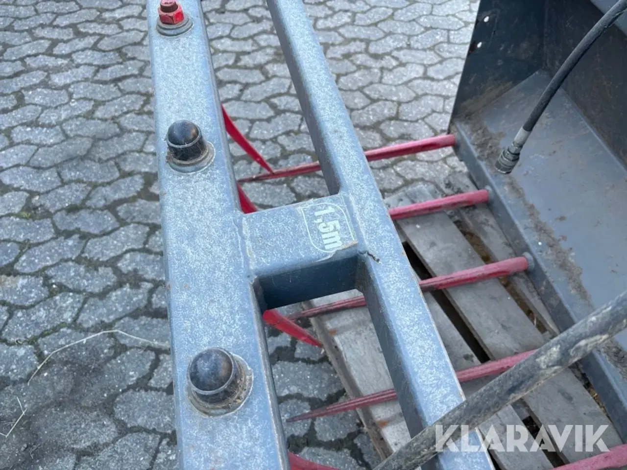 Billede 8 - Overfaldsgrab