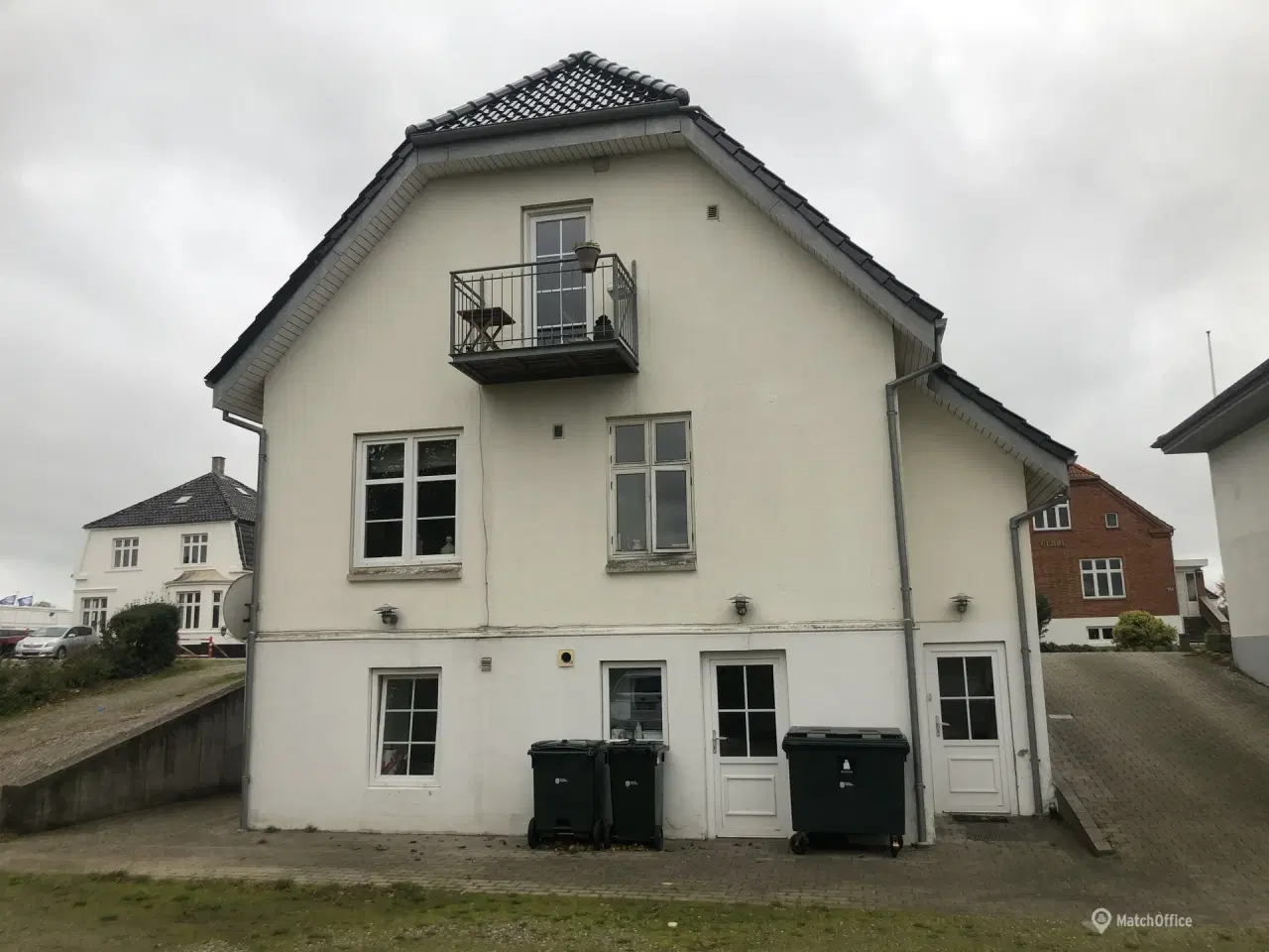 Billede 1 - Velholdt. lys boligudlejningsejendom til salg i Kolding