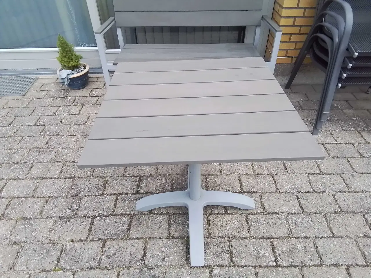 Billede 3 - Havebænk og bord , non wood, vedligeholdesfrit