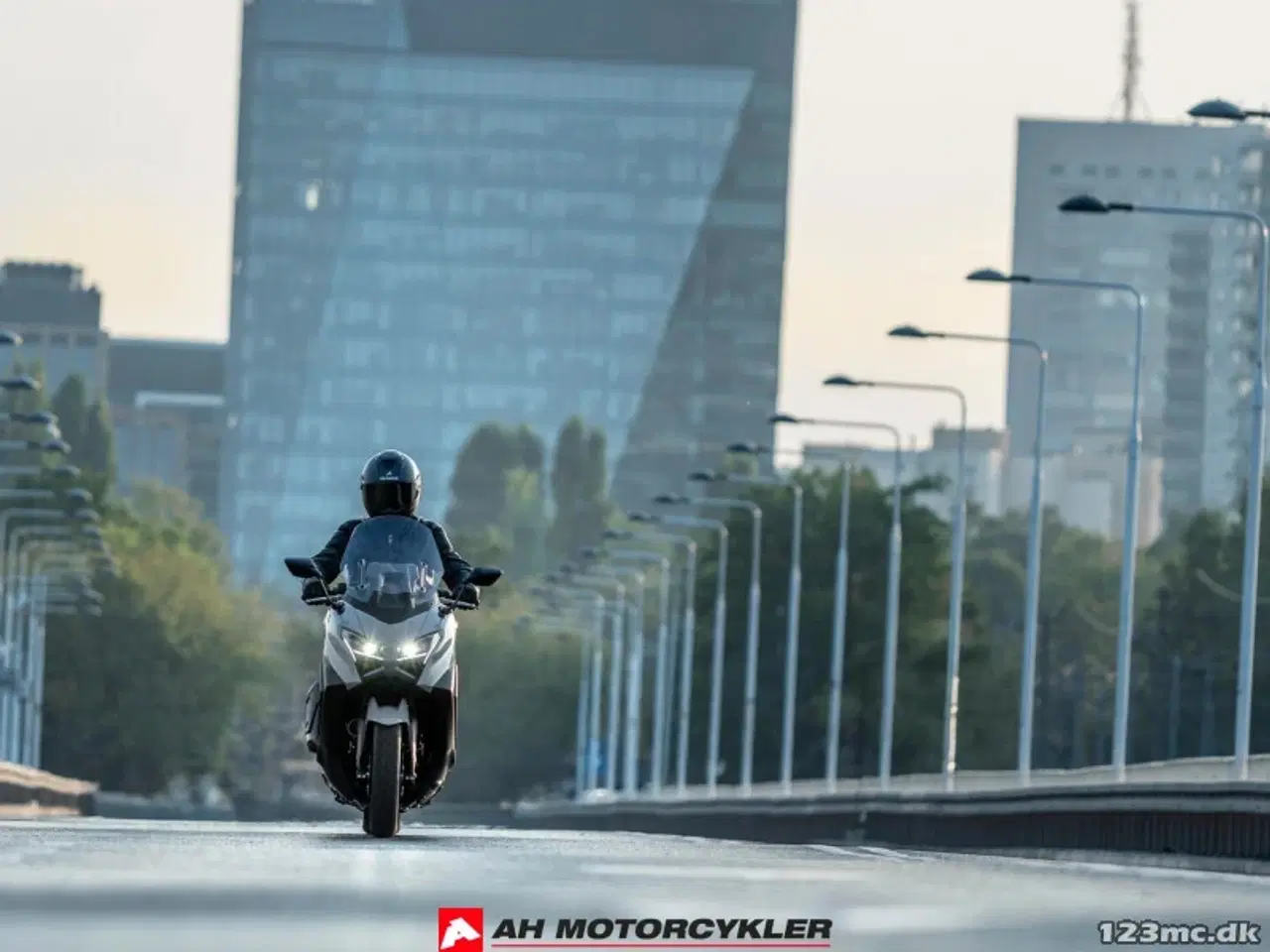 Billede 14 - Yamaha T-Max 560 Tech Max Crystal Graphite