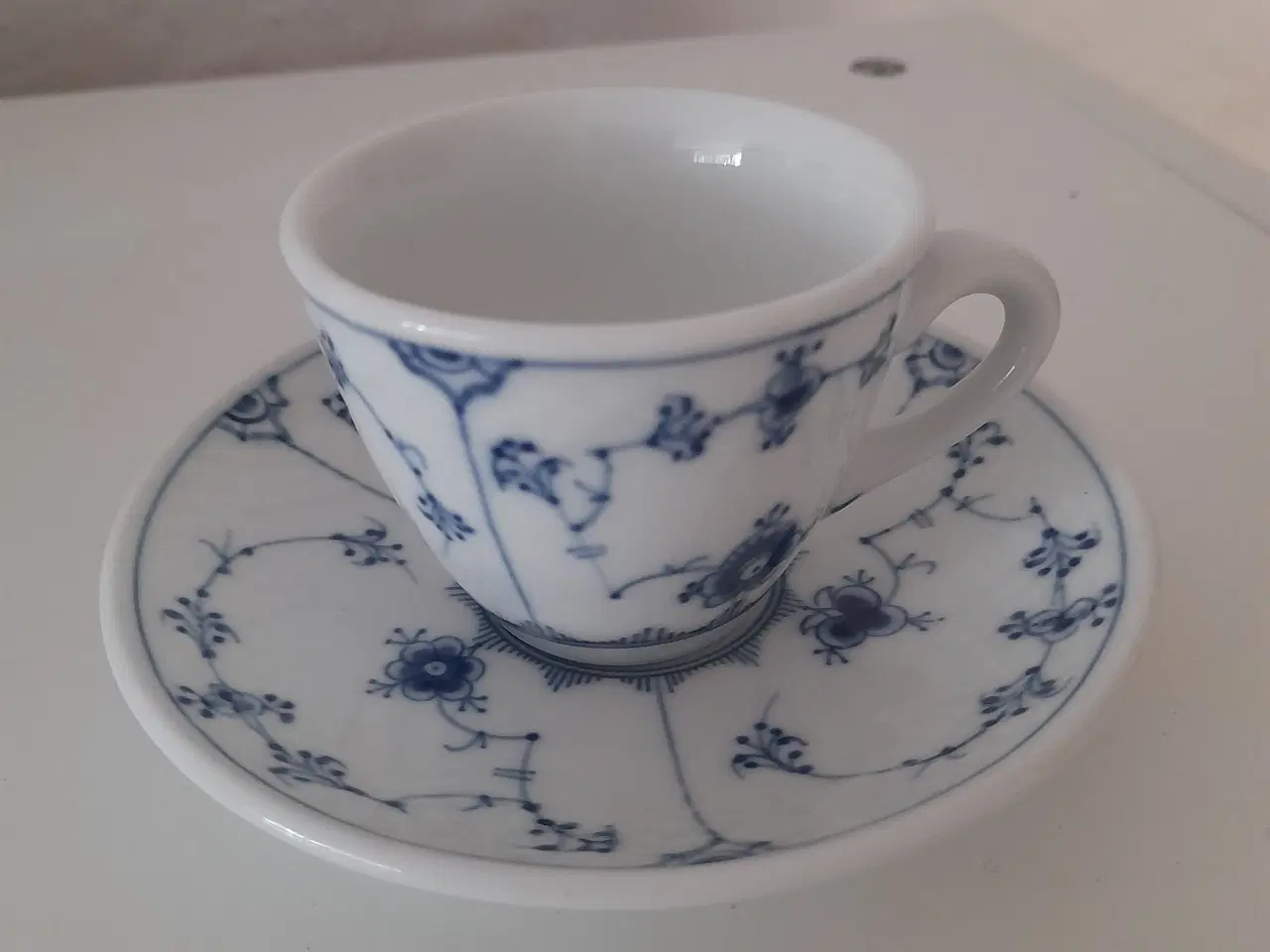 Billede 10 - Møbler porcelæn osv