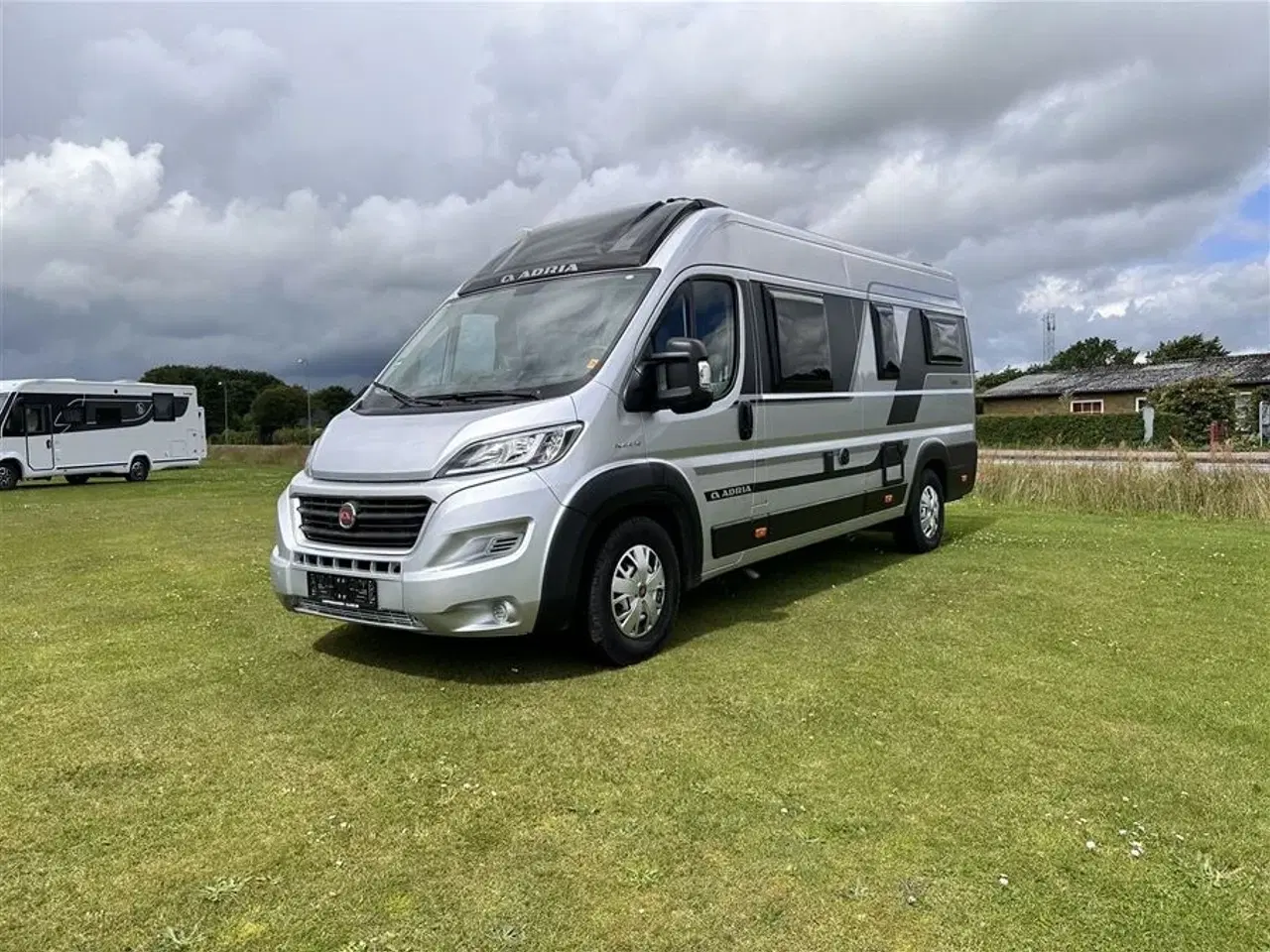 Billede 17 - 2019 - Adria Twin Supreme 640 SLB   Velholdt Camper Van med enkelt senge