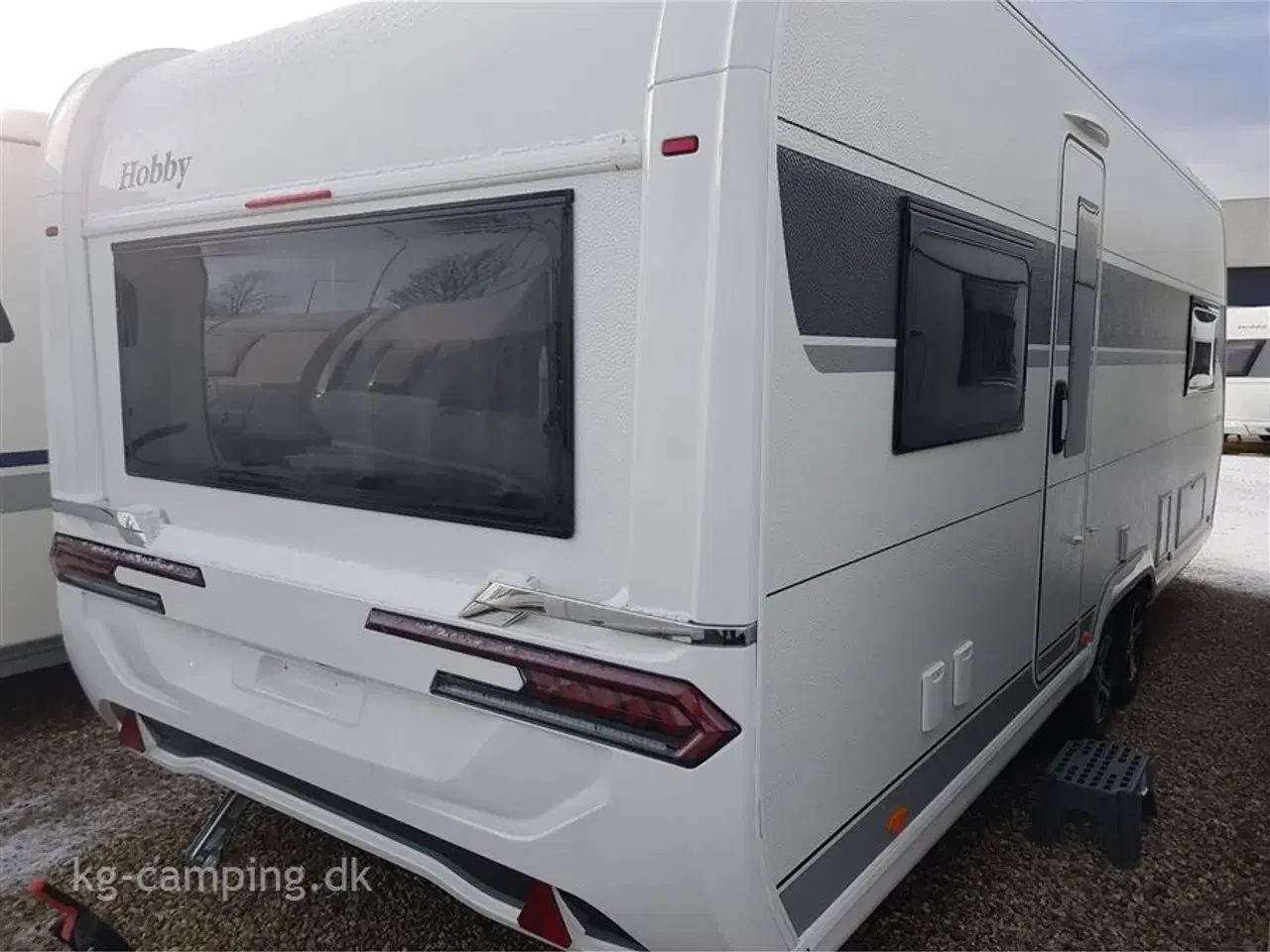 Billede 3 - 2024 - Hobby Prestige 620 CL   2024 model med enkeltsenge, stor rundsiddegruppe og vinkelkøkken. Kan opvejes til 2.200 kg !!!