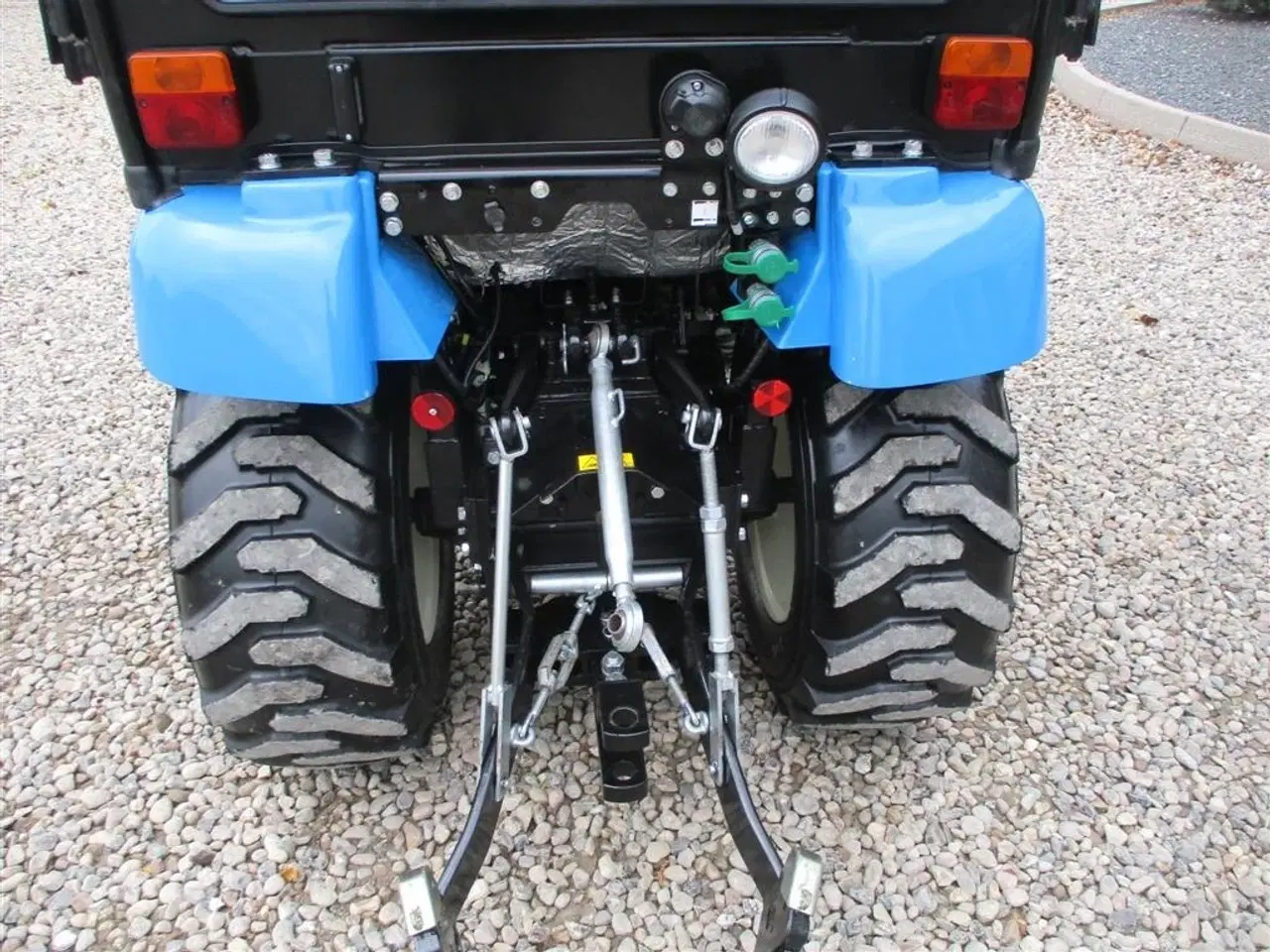 Billede 5 - LS J27 HST Med kabine, frontlift og frontPTO