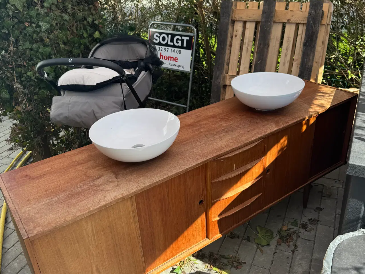 Billede 1 - Kommode med to vaske