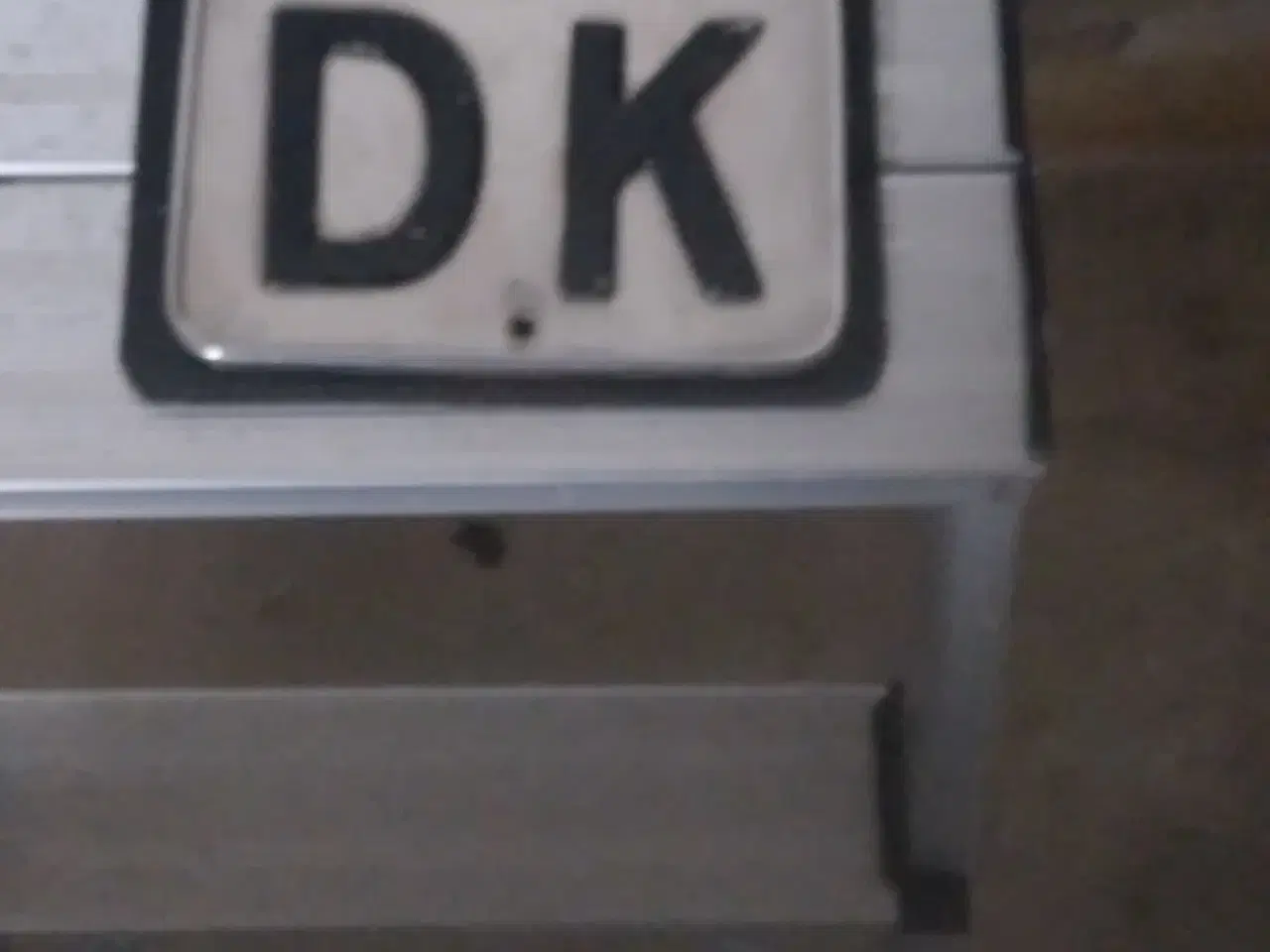 Billede 1 - DK bilskilt i metal