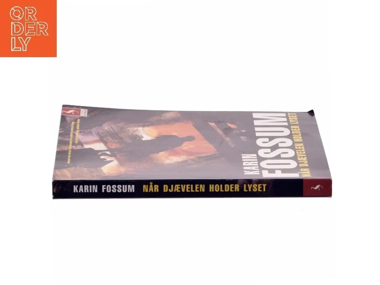 Billede 2 - Når djævelen holder lyset af Karin Fossum (Bog)