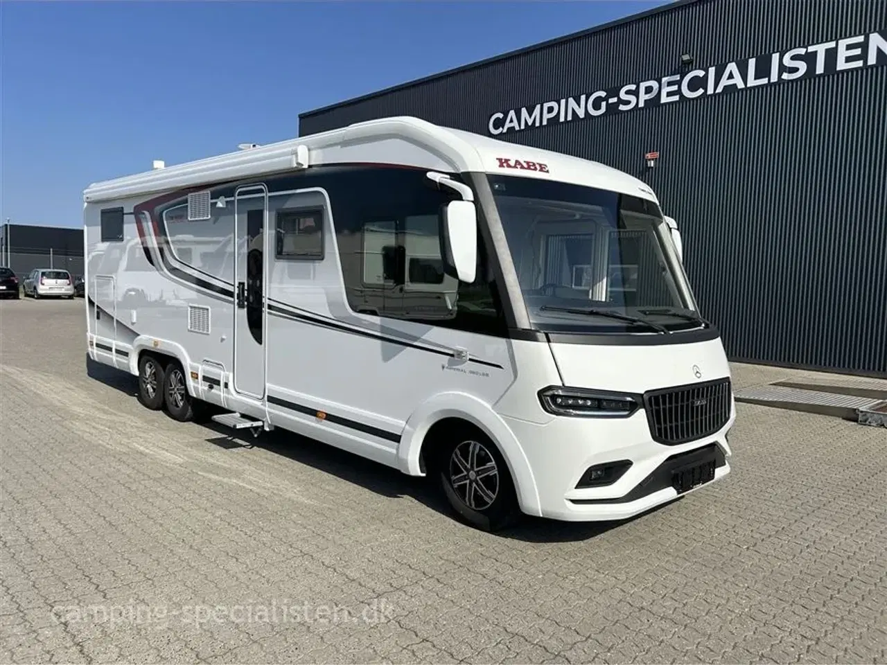 Billede 2 - 2023 - Kabe Imperial i860 LGB   KABE IMPERIAL I 860 LGB model 2023 kun kørt 5500 km  kan nu ses hos Camping-Specialisten.dk Silkeborg