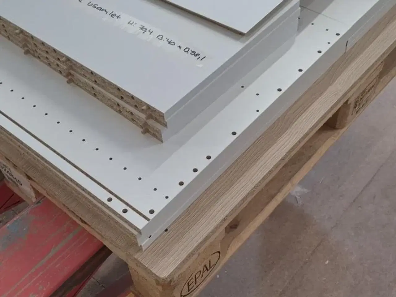 Billede 3 - 4 stk. usamlet underskabe H: 70,4 x B: 40 x D: 58,1.