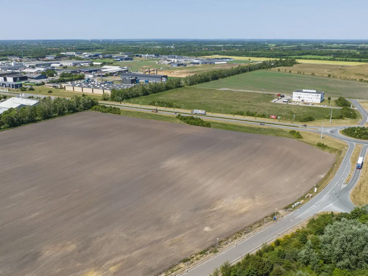 Billede 3 - 100.000 kvm projektgrund.