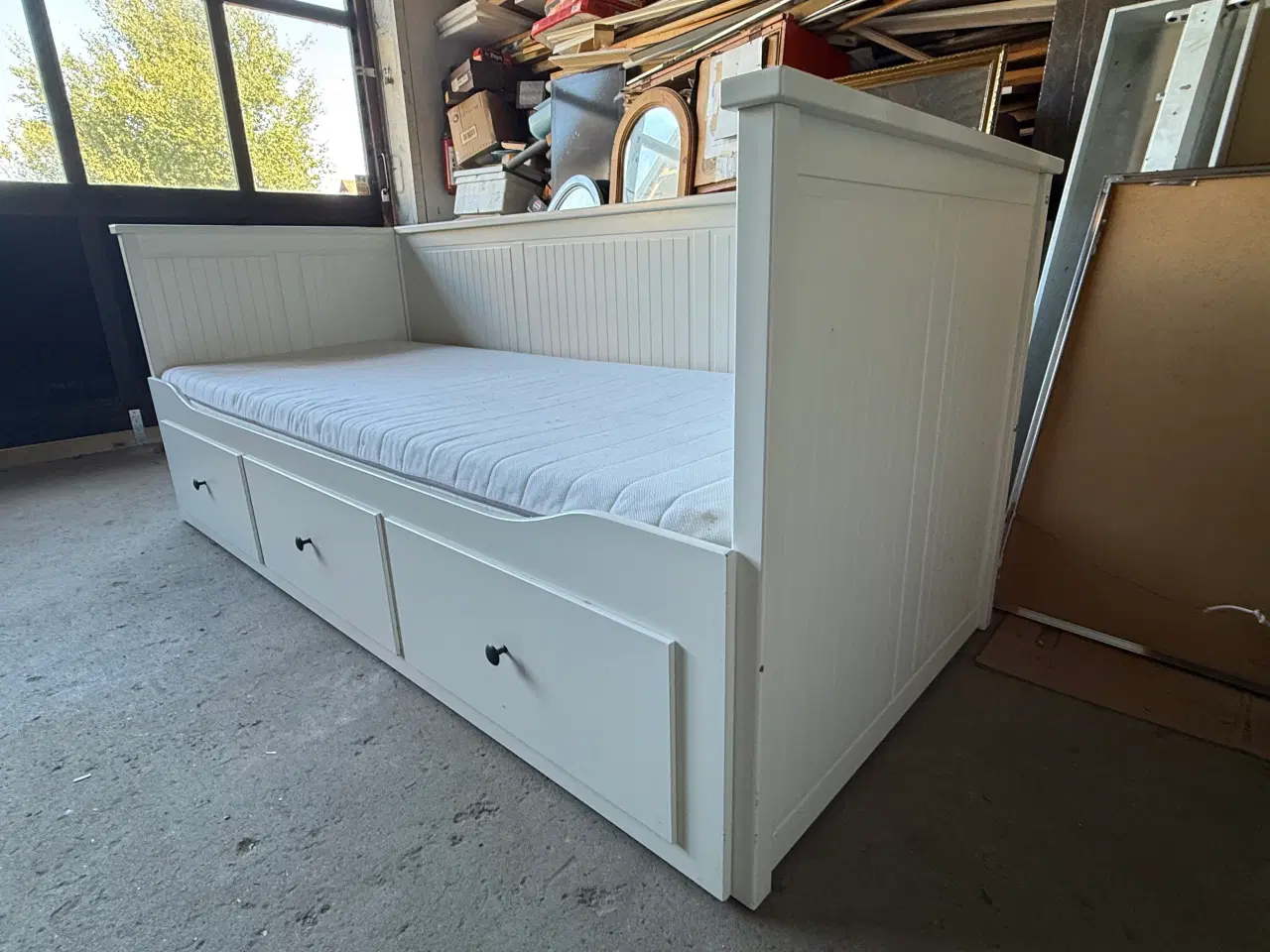Billede 4 - Hvid IKEA Hemnes udtræksseng