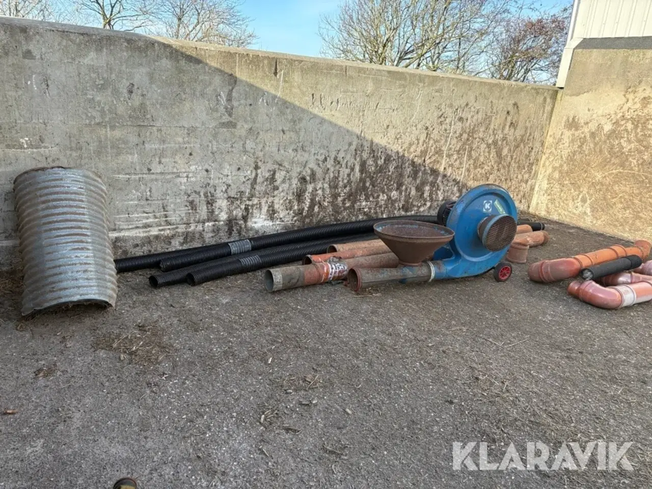 Billede 1 - Kornlufter Kongskilde - inklusiv diverse rør