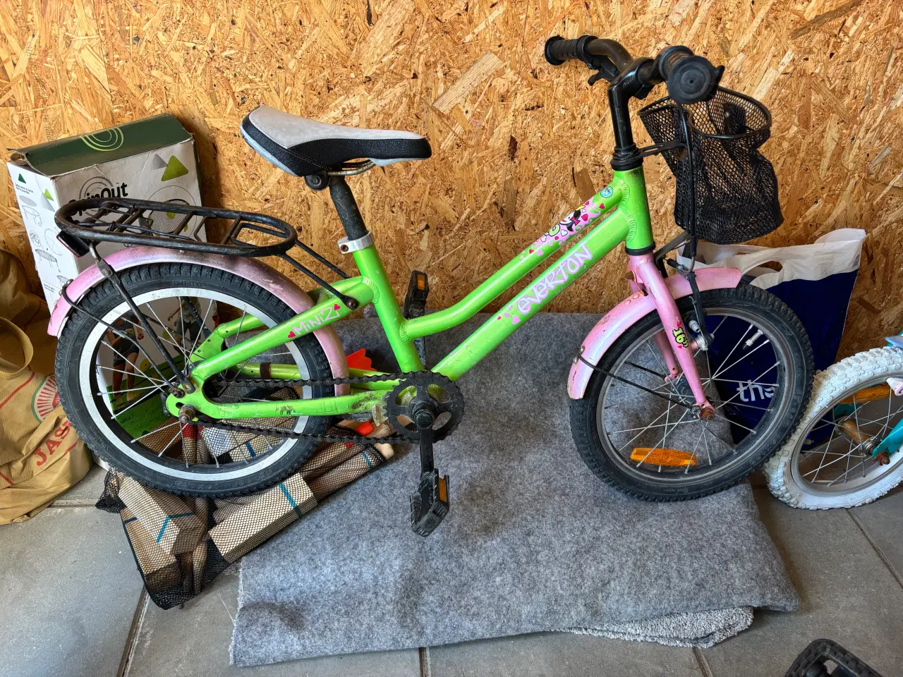 Billede 1 - Barn/pige cykel til salg 