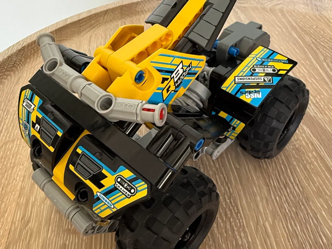 Billede 3 - LEGO Tecnic firehjulscrosser model 42034