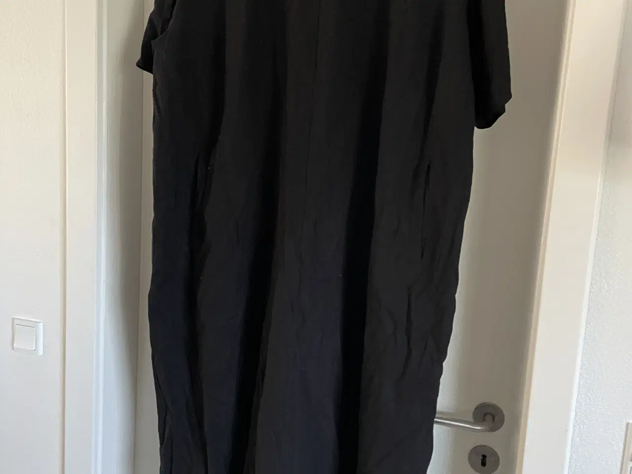 Billede 1 - Rigtig flot kjole