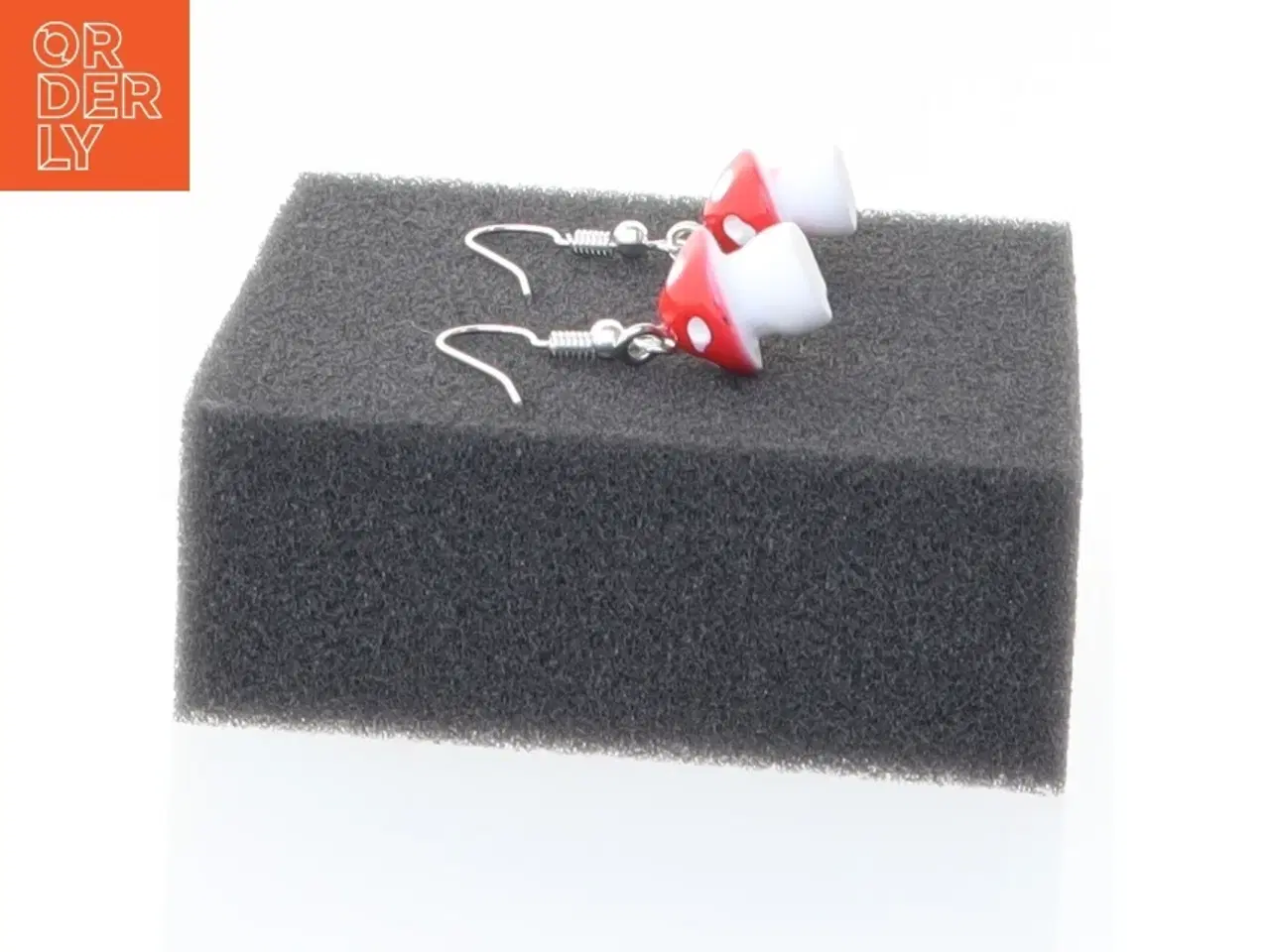 Billede 3 - Øreringe sæt (str. 1 cm)