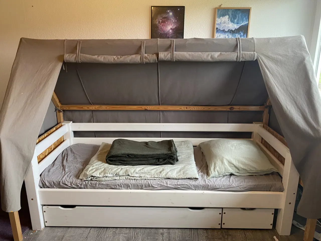 Billede 1 - Seng med telt