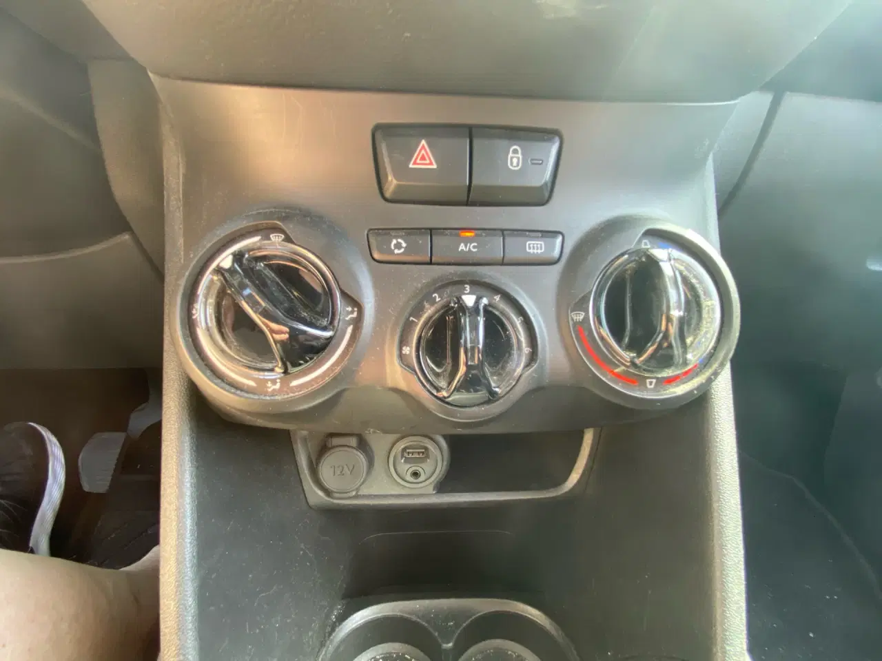 Billede 9 - Peugeot 208 1,6 BlueHDi Active 100HK 5d