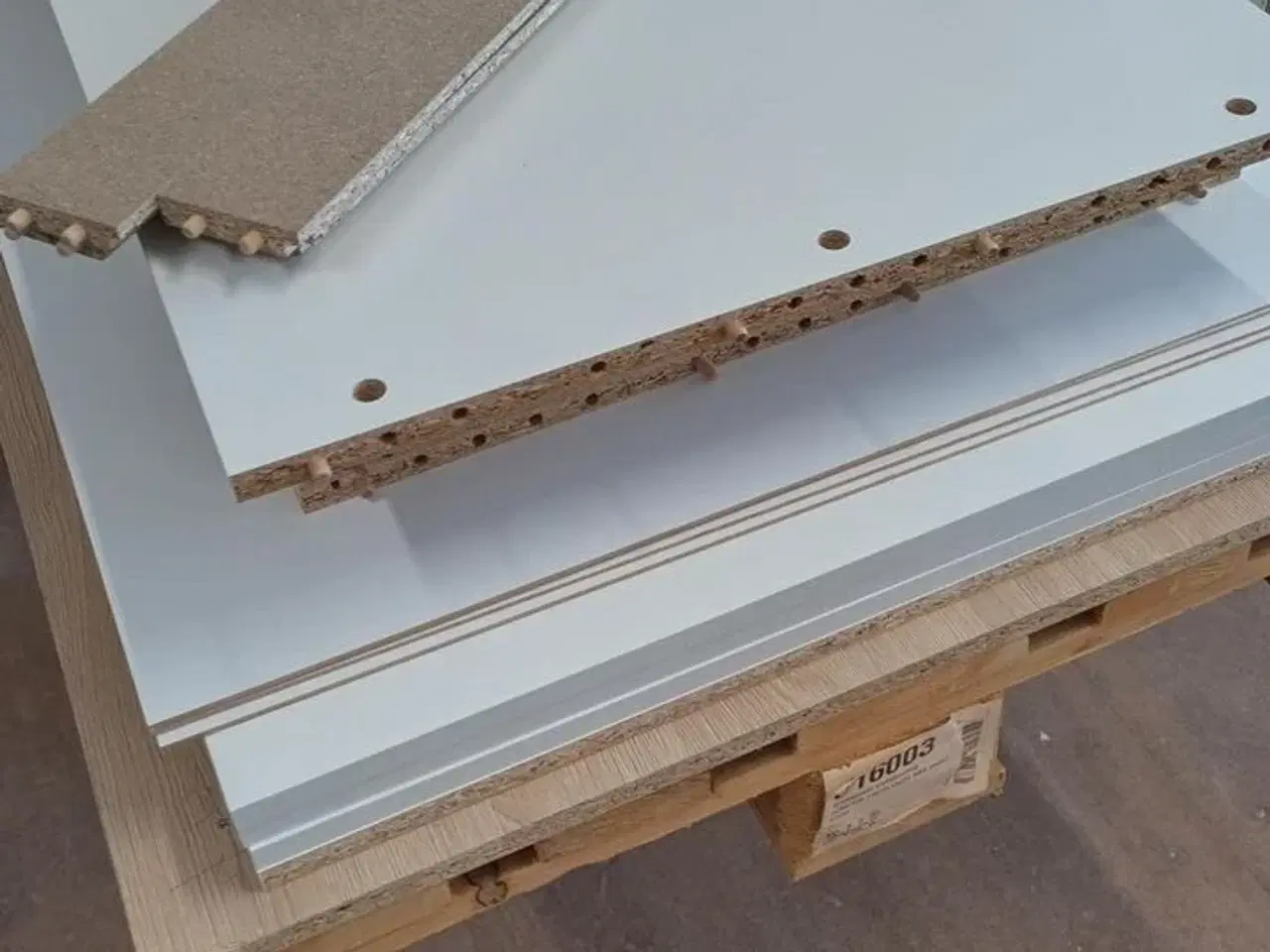 Billede 8 - 4 stk. usamlet underskabe H: 70,4 x B: 80 x D: 58,1