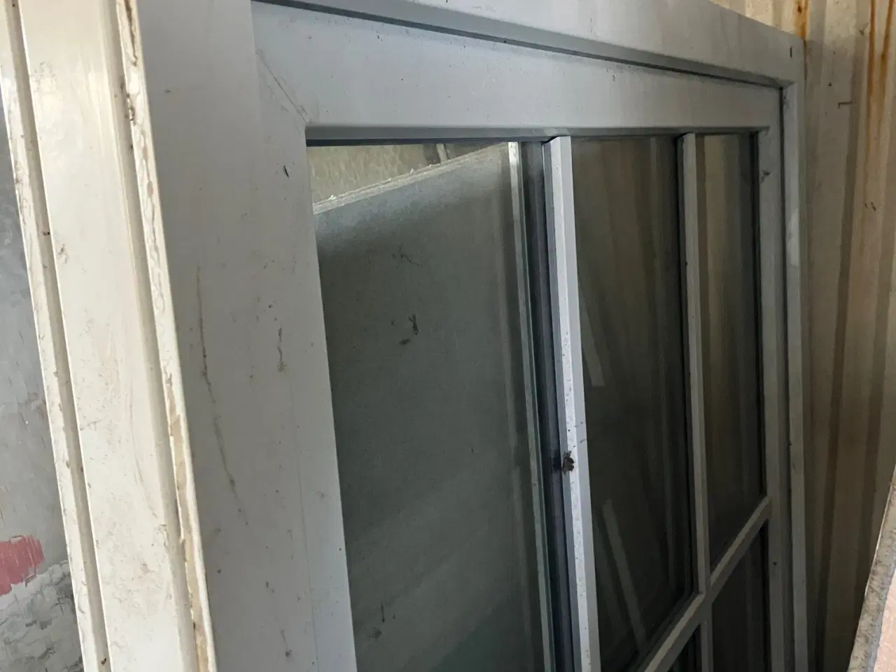 Billede 1 - plast vindue