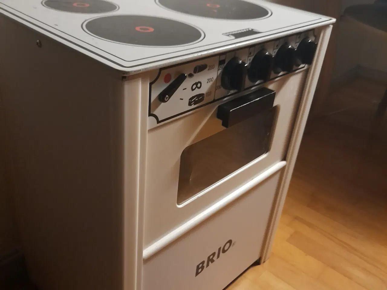 Billede 6 - Brio legekøkken.