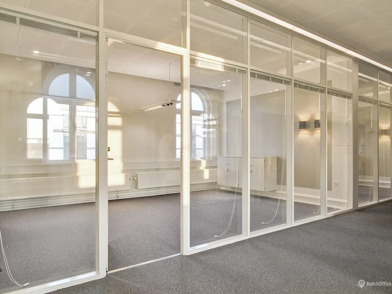 Billede 8 - Stort og præsentabelt kontorlejemål